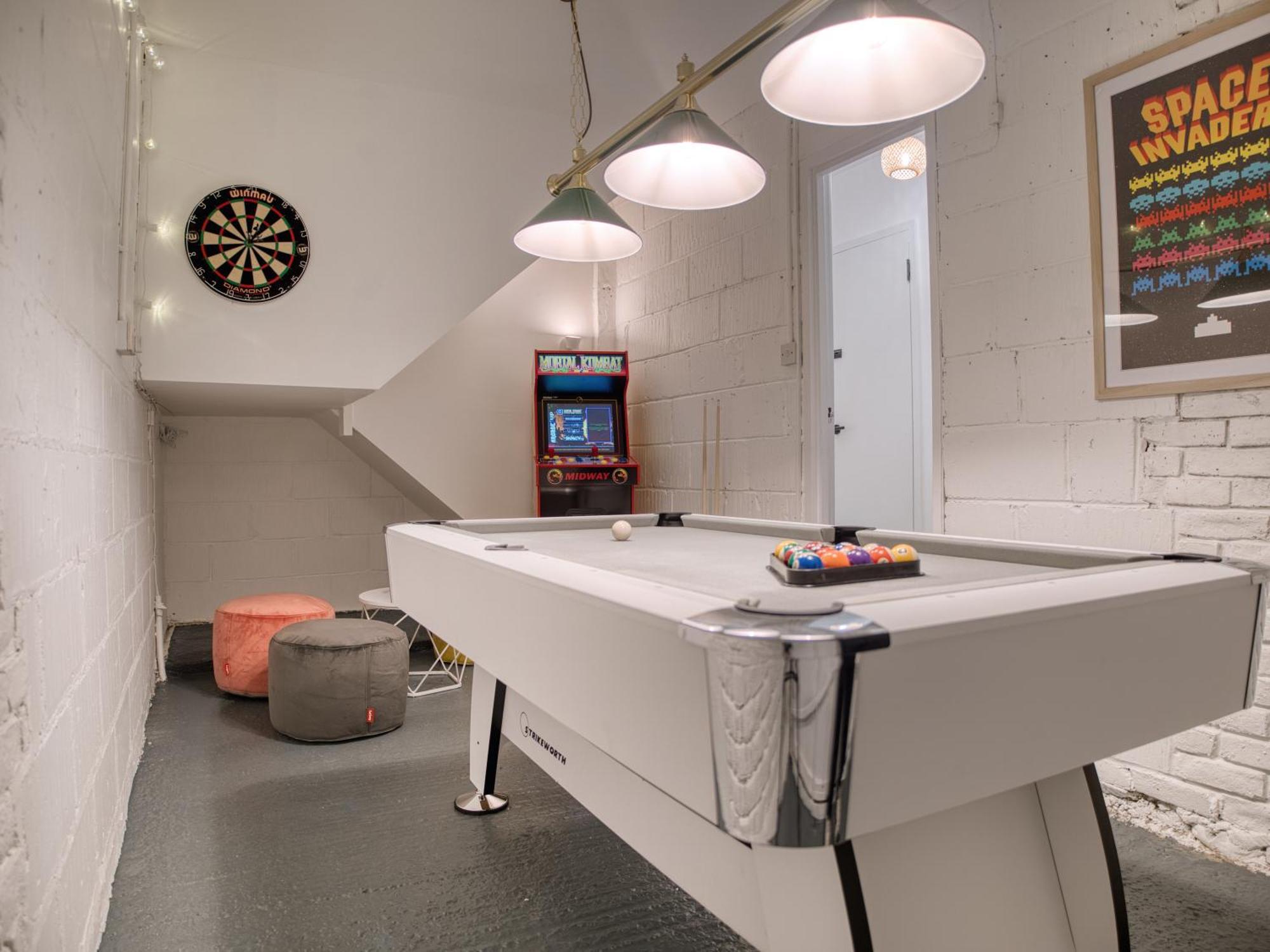 Villa Fulham - Hot Tub, Parking, Games & Cinema *